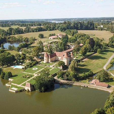 HOTEL Domaine des Etangs Massignac Exterior foto