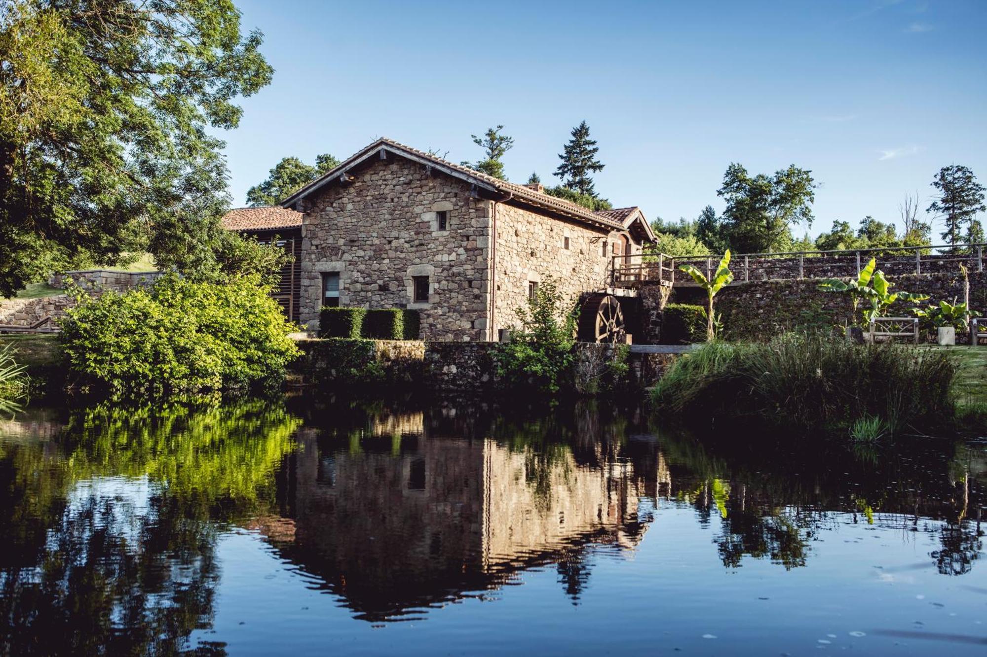 HOTEL Domaine des Etangs Massignac Exterior foto