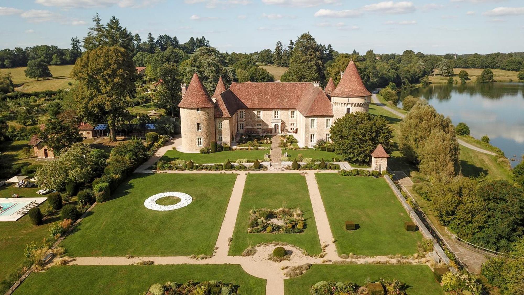 HOTEL Domaine des Etangs Massignac Exterior foto